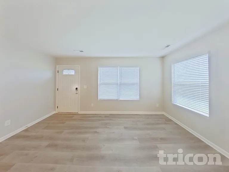 1619 Brookgreen Ave — Photo 2