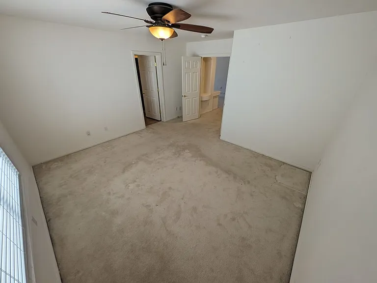 10900 Royal Highlands St — Photo 12