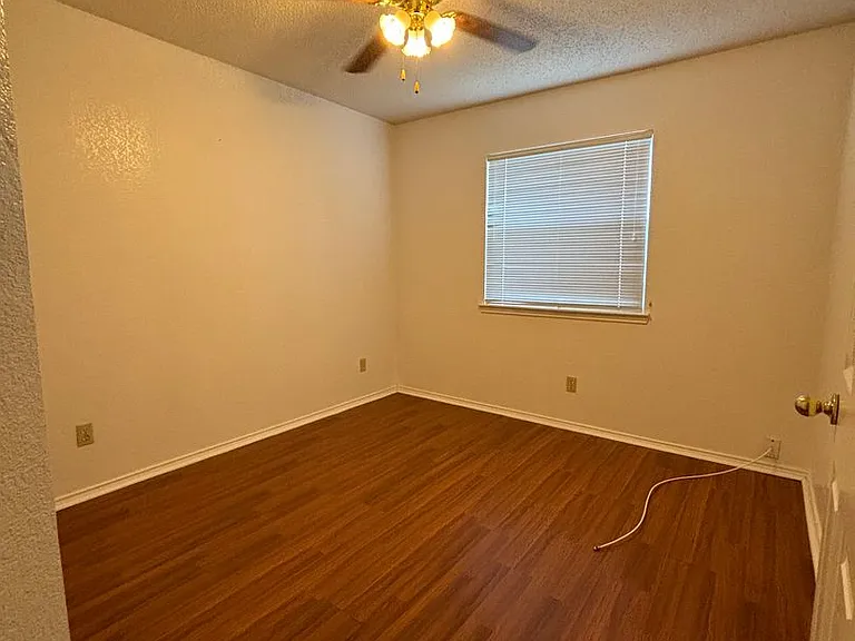 3739 Hulen Park Cir — Photo 7
