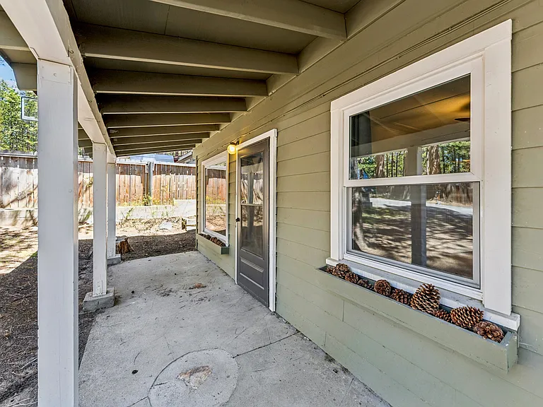 3533 Bobby Grey Cir — Photo 2