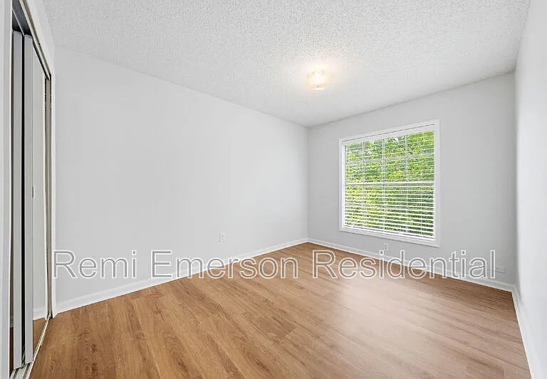 7473 Belle River Ct — Photo 20