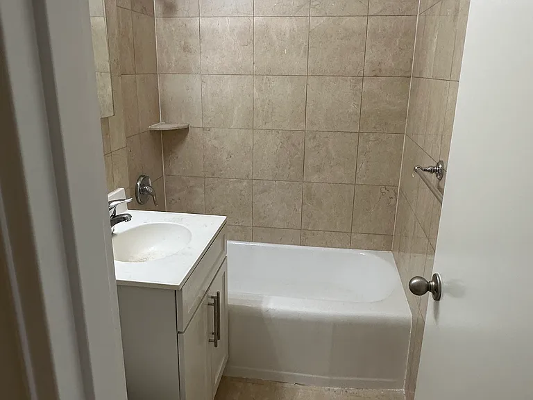 435 E 79th St #8F — Photo 10
