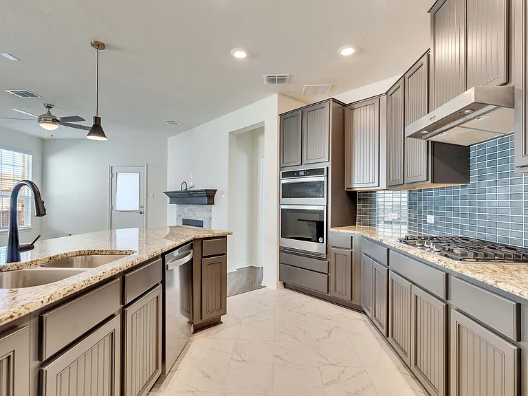 4465 Acerno St — Photo 13