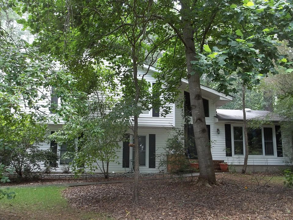2nd image of 3701 Autumn Leaves Ln