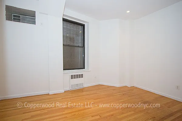 Rented by Copperwood Real Estate | media 18