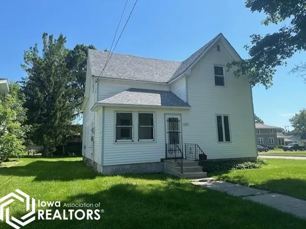 285 Center St W, Britt, IA 50423