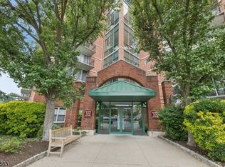 300 Main St APT 812, Little Falls, NJ