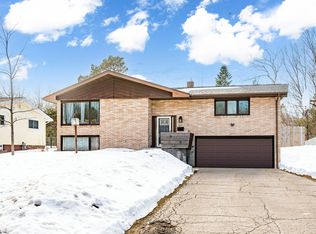 2015 Dunedin Ave, Duluth, MN 55803