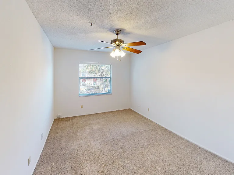 Alafaya Woods — Photo 42