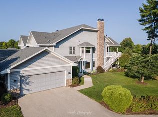 6950 Cobblestone Rd #1103, Egg Harbor, WI 54209