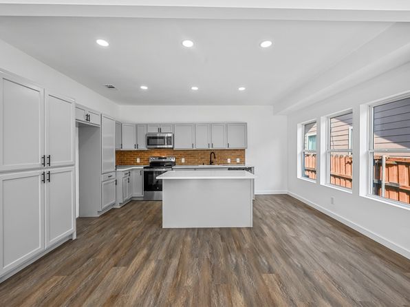 Additional property image - 613 S Montreal Ave, Dallas, TX 75208