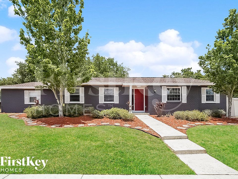 1st image of 818 Black Knight Dr