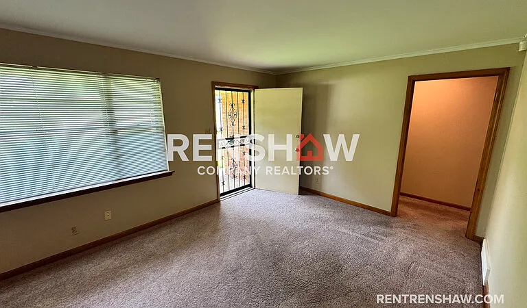 1336 Lehr Dr — Photo 2