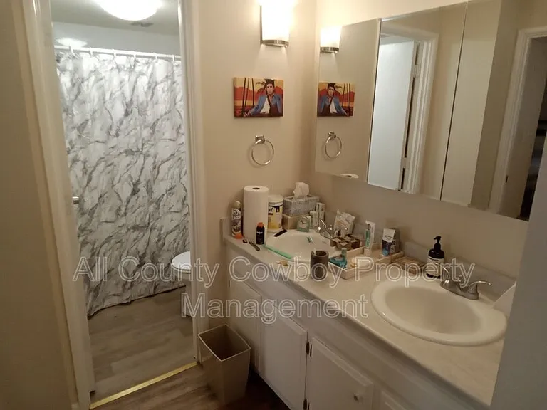 1516 E Grand Ave #101 — Photo 8