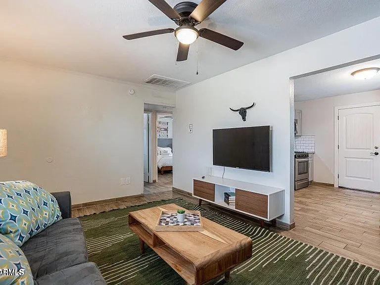 1156 E Tempe Dr — Photo 7
