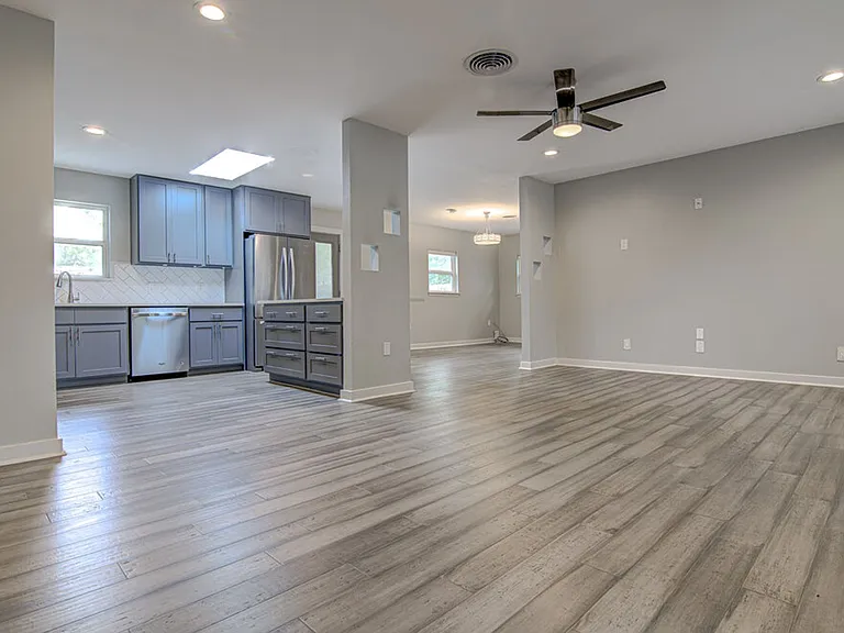1311 Westmoor Dr — Photo 7