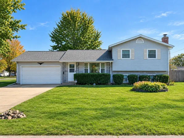 58085 Aspen Dr, Osceola, IN 46561