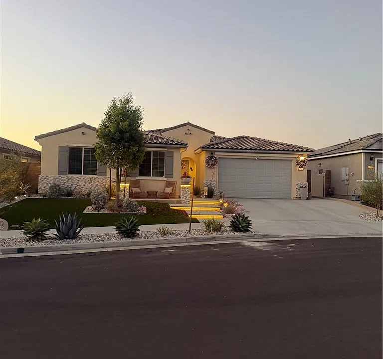 12940 Blush Ct