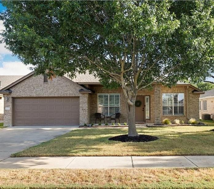 1st image of 3220 Corrigan Ln