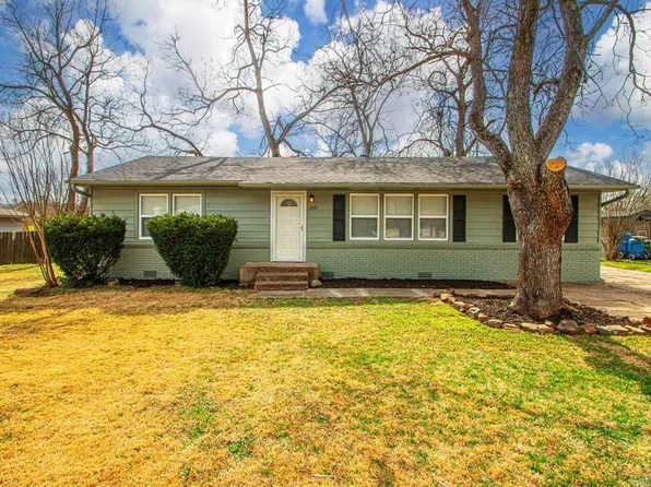 808 Shamrock Dr, North Little Rock, AR 72118