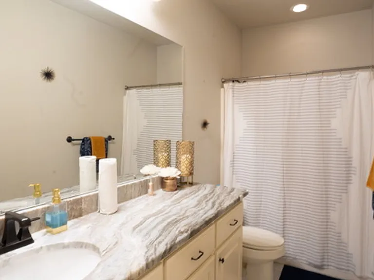 3707 Sterling Oaks Dr — Photo 36