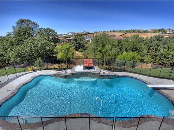 2nd image of 2821 Carradale Dr
