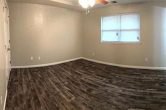 4th image of 1141 W Westchester Way