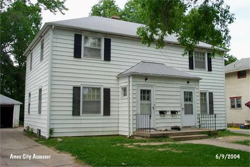 6 bed, 2.5 bath, 2700 sqft, $3,510 — Photo 1