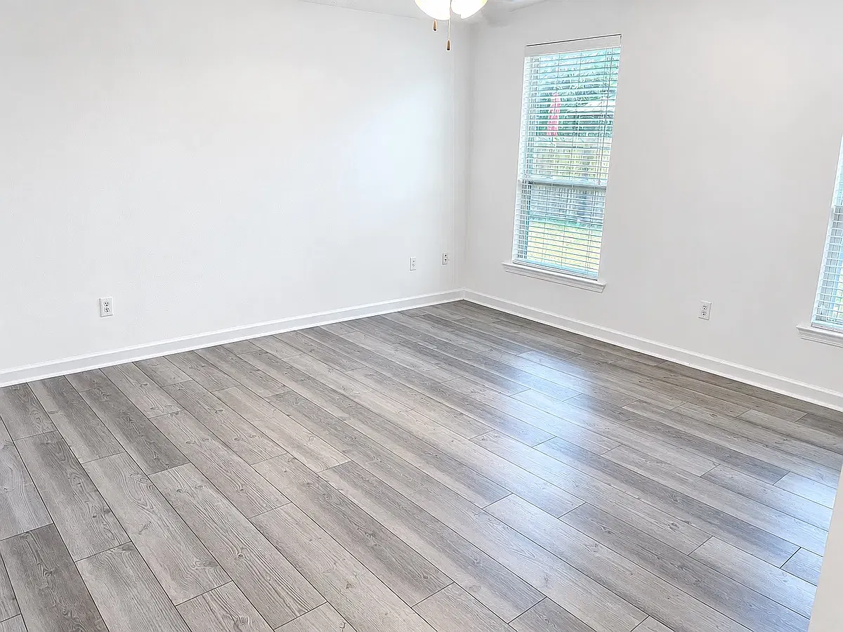 17073 Sills Drive — Photo 4