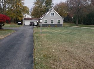 6775 Whiteford Center Rd, Lambertville, MI 48144