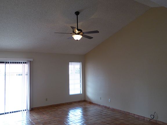 4th image of 2761 W Camino Ebano