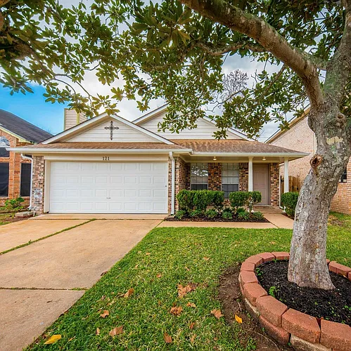 121 Coffee Ln Photo 1