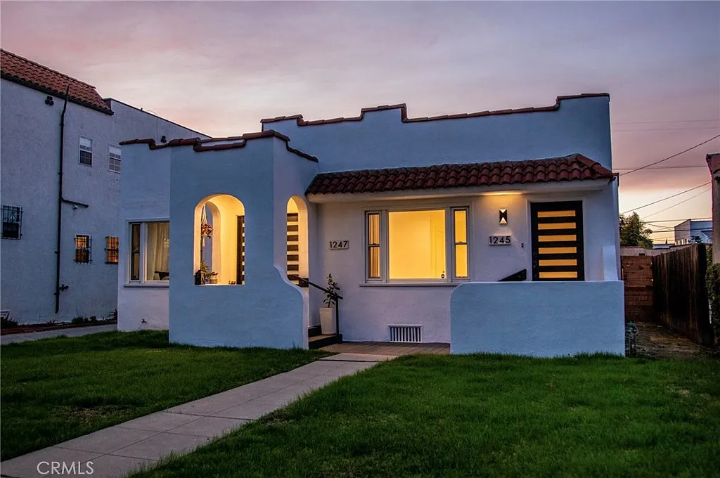 1 bed, 1000 sqft, $3,500 — Photo 2