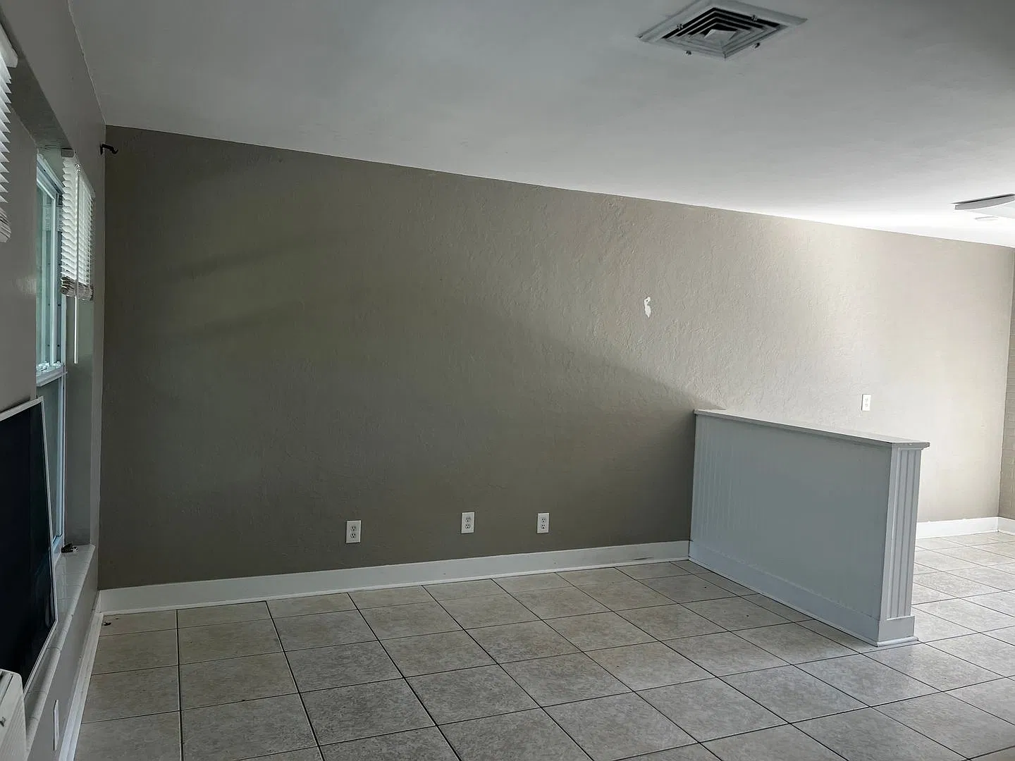 4920 York - Keystone Properties — Photo 2