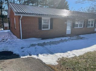 190 Church St, Christiansburg, VA 24073