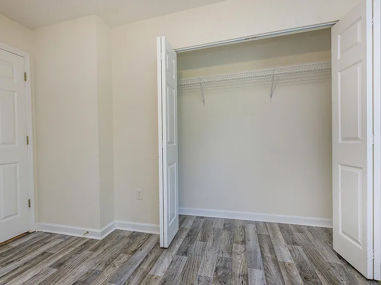 Baytree Condominiums — Photo 26