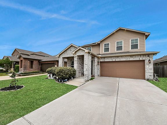 5th image of 919 Modesto Dr