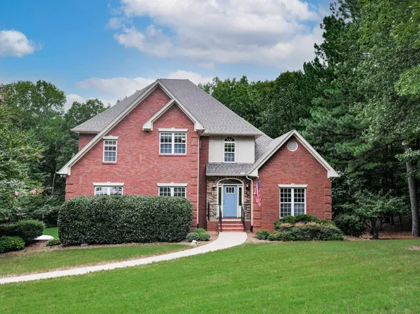 136 Windsor Ln, Pelham, AL 35124