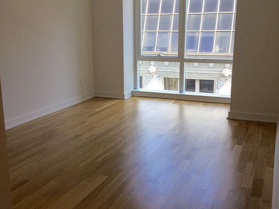 4th image of 885 6th Ave APT 17G