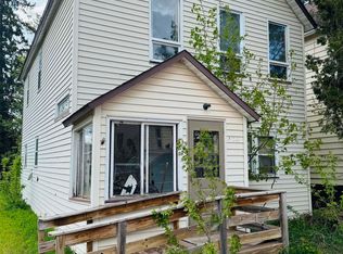 406 S 3rd St, Ishpeming, MI 49849