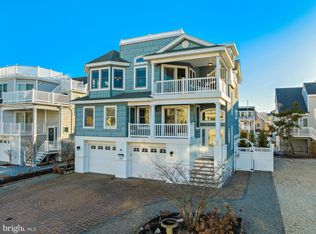 8 W 85th St, Long Beach Township, NJ 08008