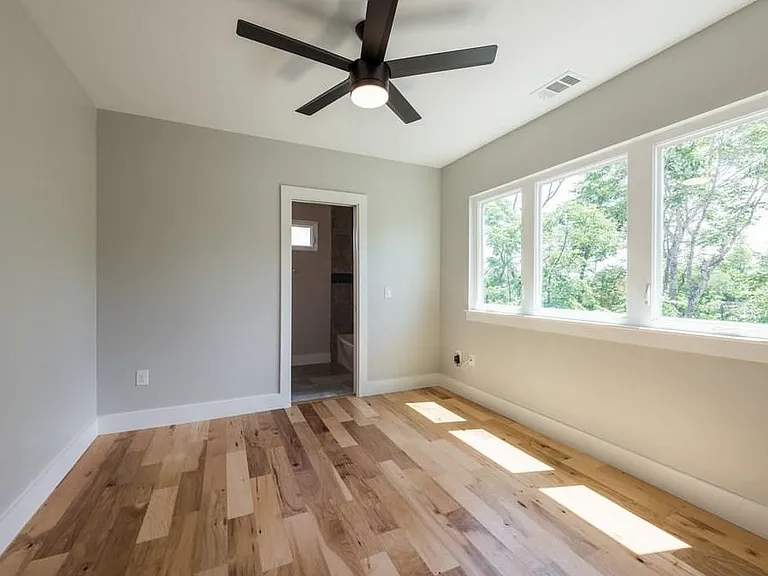 1179 Springdale Rd #B — Photo 10
