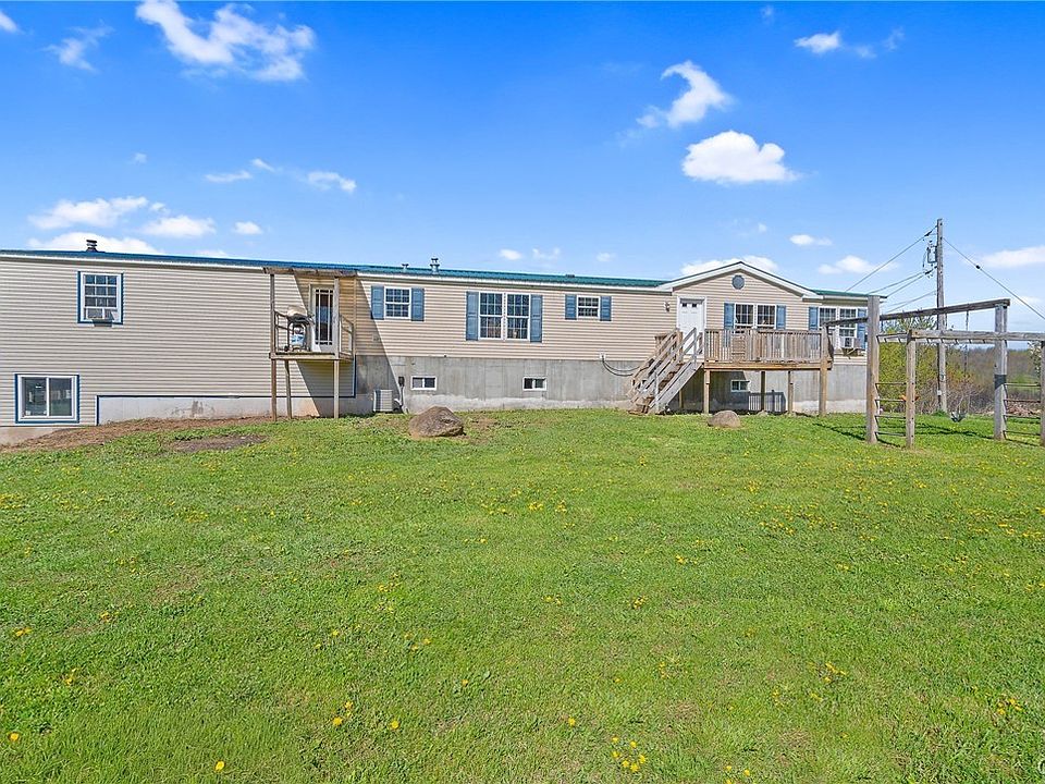 1st image of 4267 Davis Corners Rd