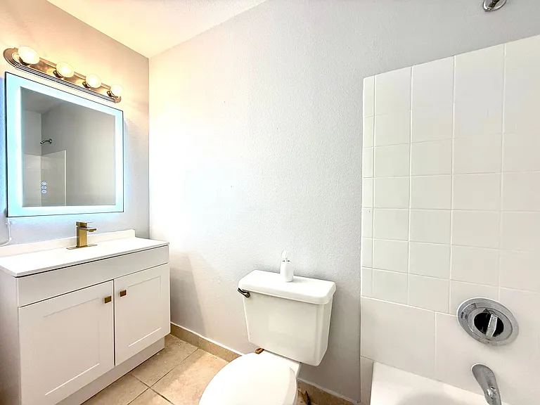 3004 Parkway Blvd #208 — Photo 10