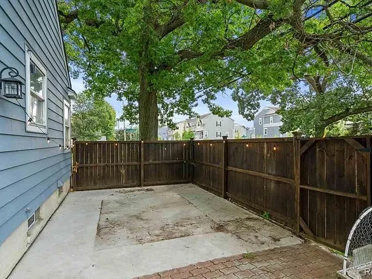 505 Gardendale St — Photo 21