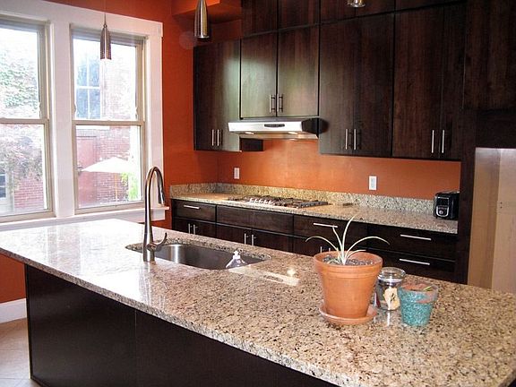 917 Kitchen