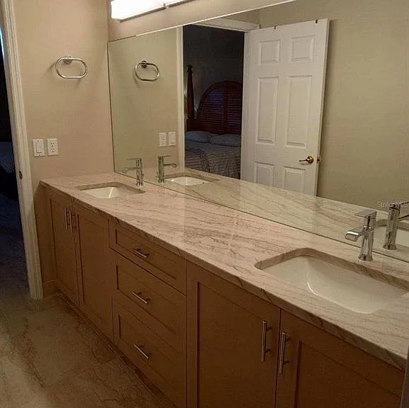1181 Athlone Way — Photo 44