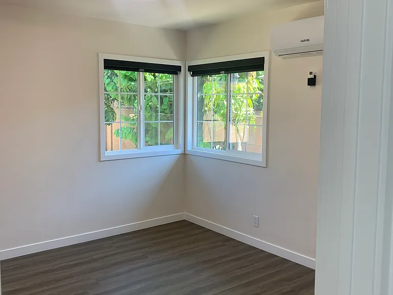 1905 N Bristol St — Photo 12