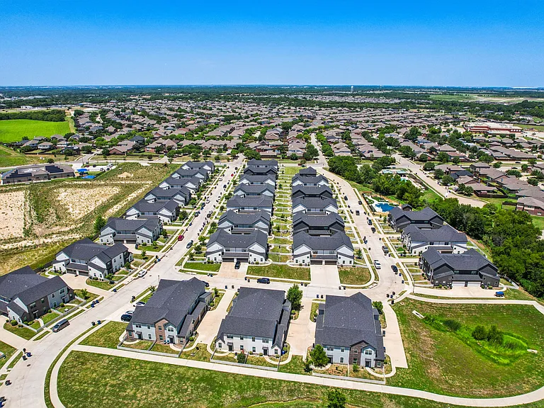 Townhomes at Princeton Meadows — Photo 45