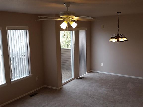 Spacious living room